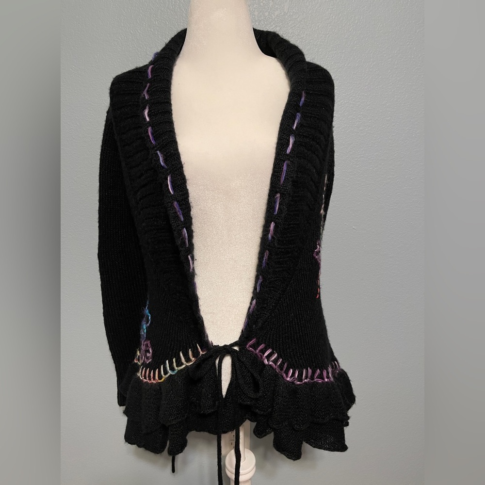 Forla Paris Sweater Black Wool Blend Floral Applique Ruffle Boho Grungy Medium - Picture 3 of 10